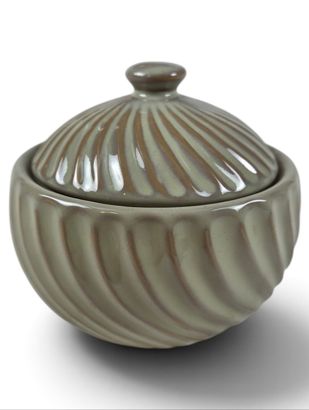 Portmeirion Swirl Lidded Dish 4.25"h x 4.25"diameter